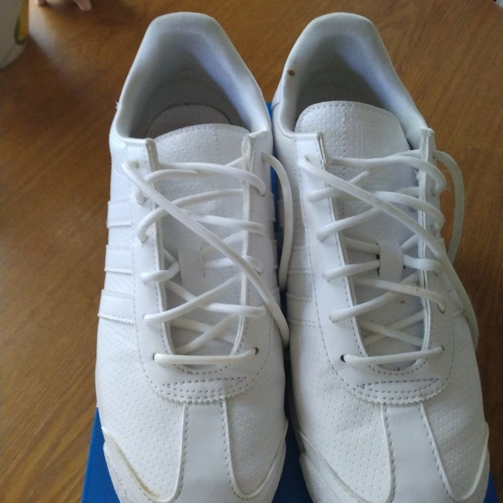 Adidas Samoa in White Women's size 8